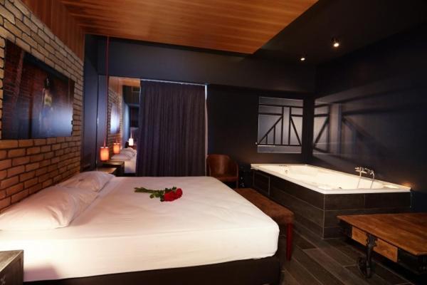 The Crystal Blue Xaidari Hotel Skaramangas Exterior photo